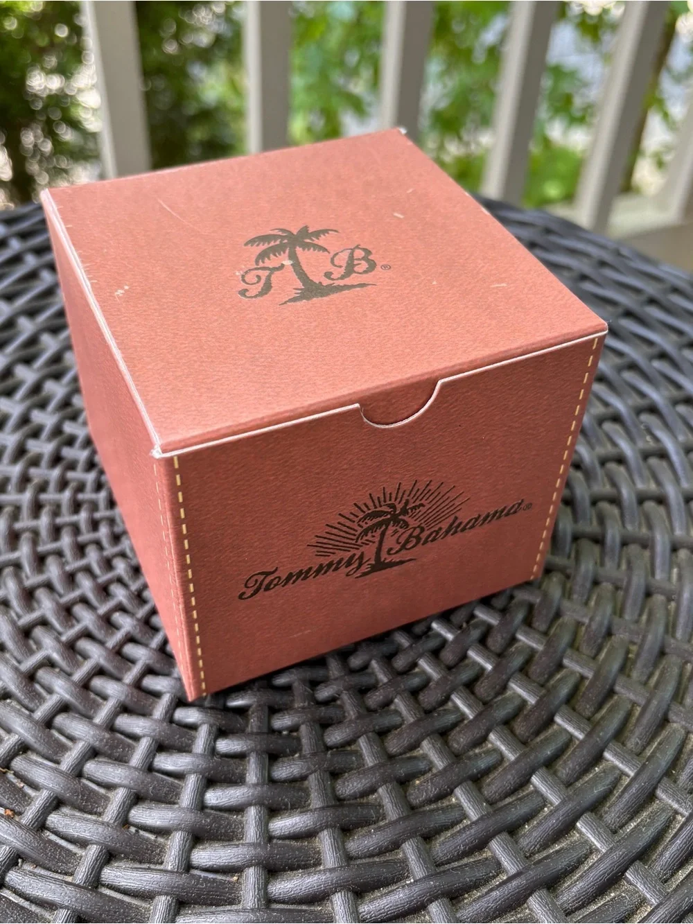 NIB Tommy Bahama Palm TB1000 Men’s Wrist Watch - Picture 11 of 12
